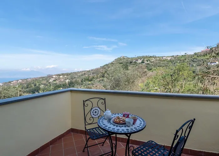 Agriturismo Primaluce مزرعة للإقامة *